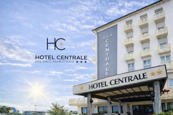 Hotel Centrale FRONTEMARE image 1