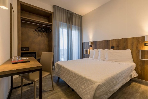 Hotel Centrale FRONTEMARE image 21