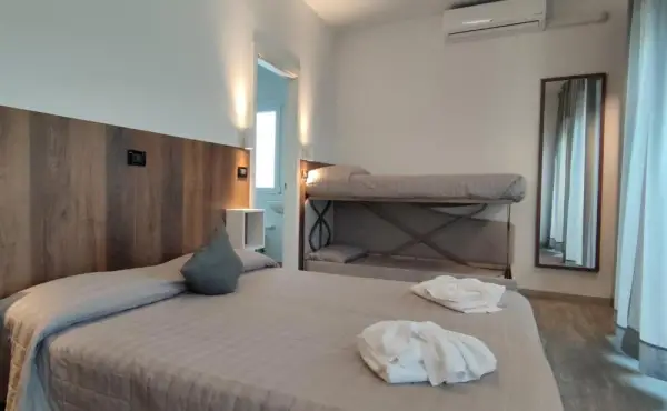 Hotel Centrale FRONTEMARE 5